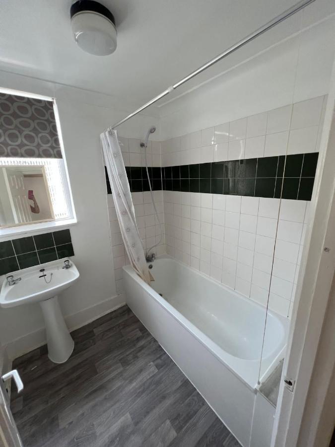 East London 2 Bedroom Apartment מראה חיצוני תמונה