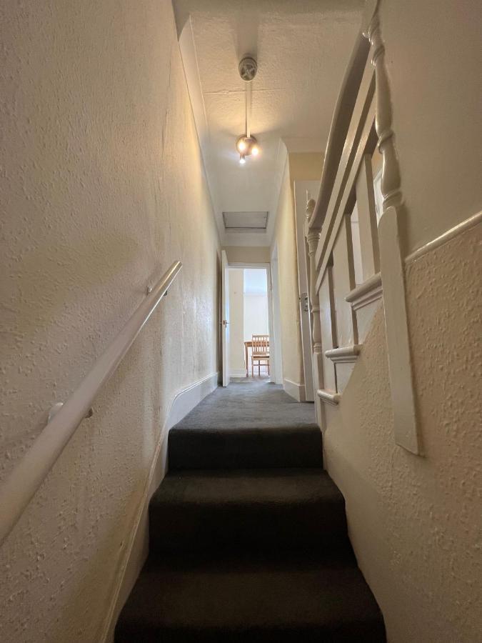 East London 2 Bedroom Apartment מראה חיצוני תמונה