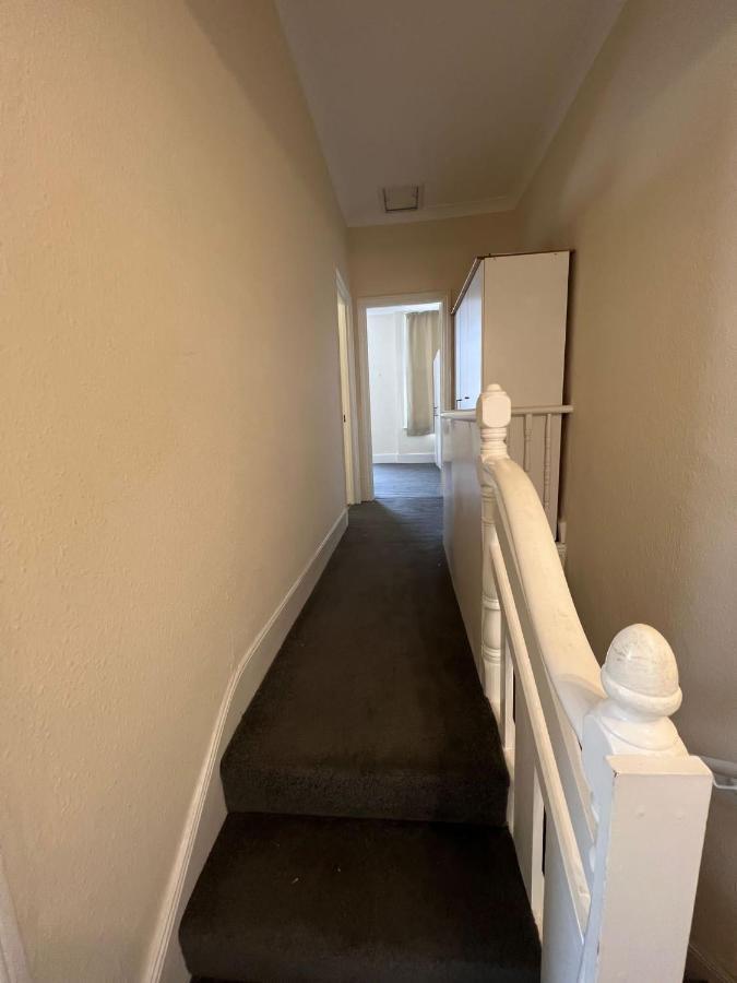 East London 2 Bedroom Apartment מראה חיצוני תמונה