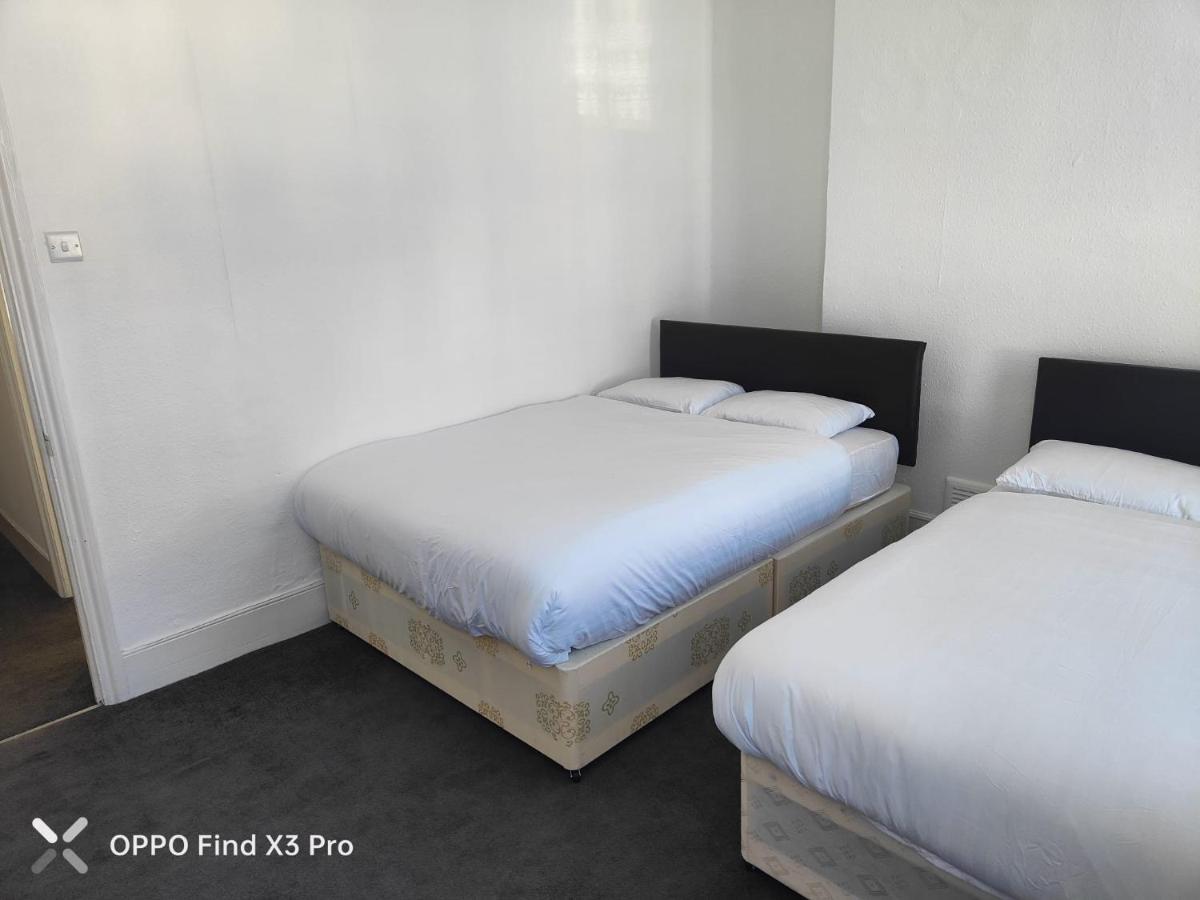 East London 2 Bedroom Apartment מראה חיצוני תמונה